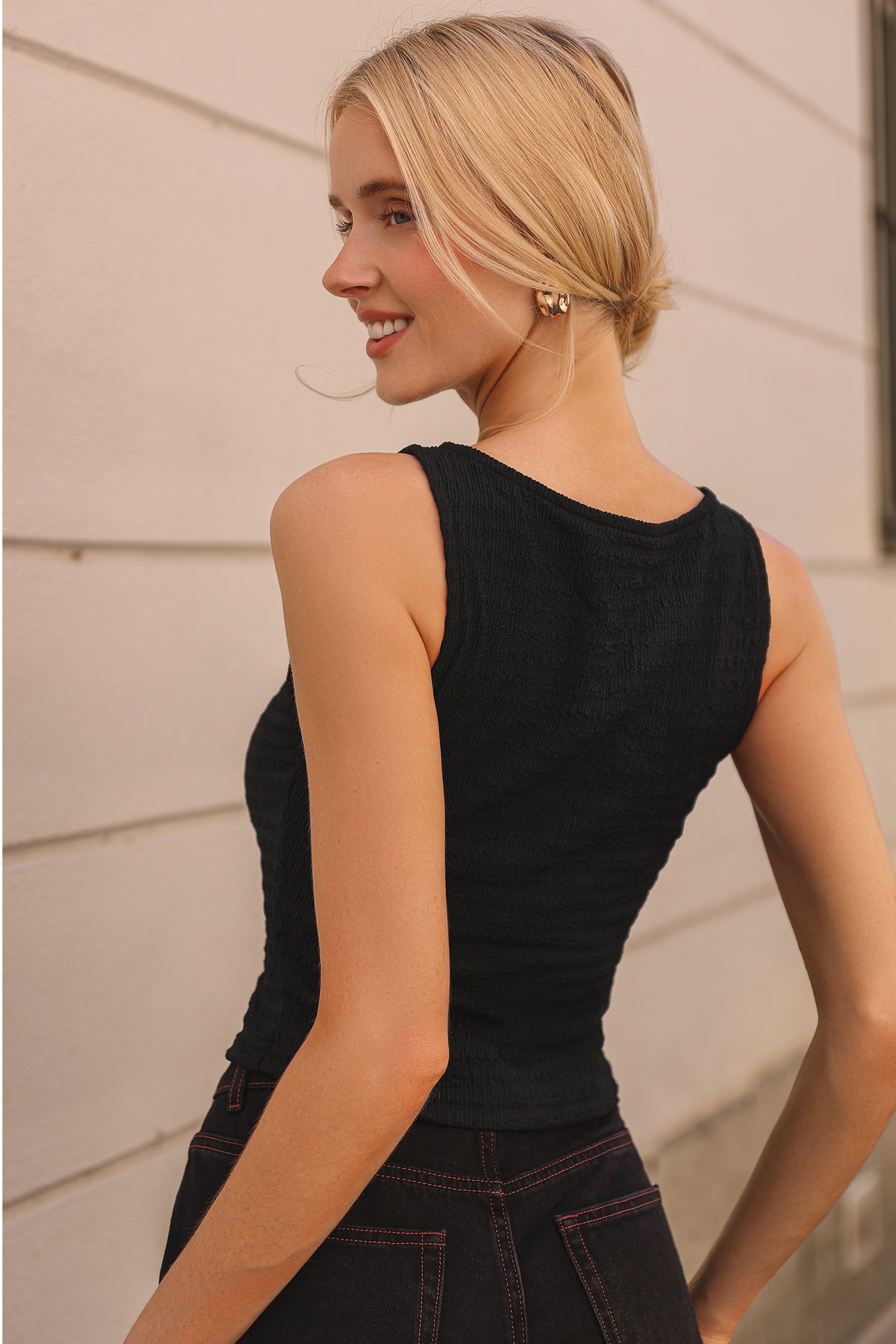 Straight to the Point Black Top